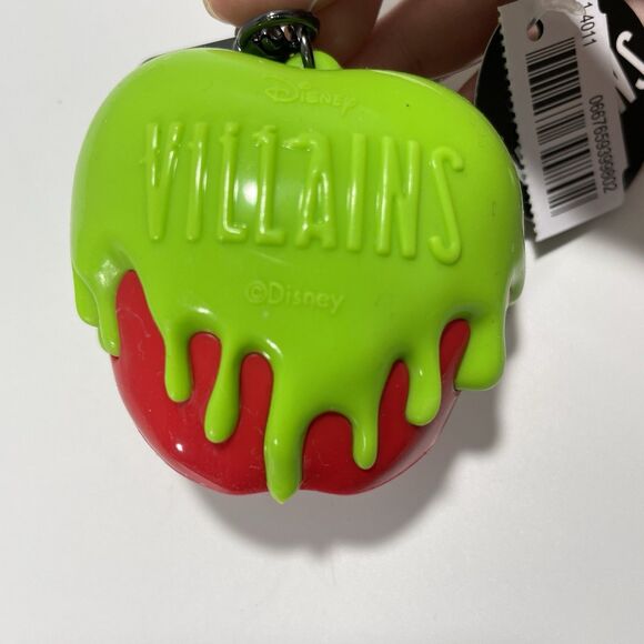 Poison Apple Pocketbac Bath Body Works Disney Villains Holder Clip Keychain New - Picture 2 of 4